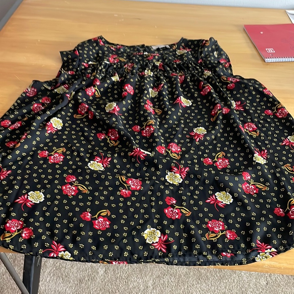 Super pretty loft dress shirt